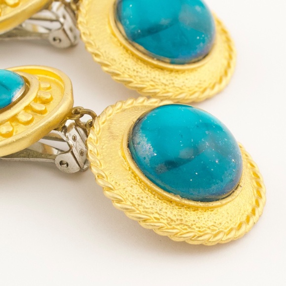 Vintage Cabochon Clip On Earrings Teal Blue Green Acrylic Gold Tone - Picture 3 of 5